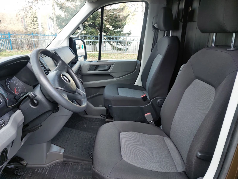 VW Crafter 2, 0TDI 140ps Bluemotion, снимка 6 - Бусове и автобуси - 48837431