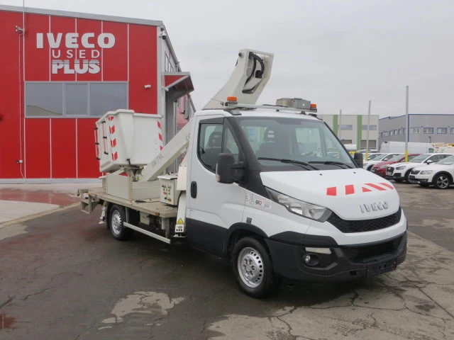 Iveco Daily 35S13 АВТОВИШКА НАЛИЧНА, снимка 9 - Бусове и автобуси - 35553082