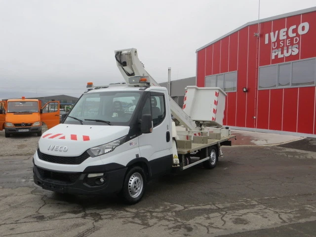 Iveco Daily 35S13 АВТОВИШКА НАЛИЧНА, снимка 5 - Бусове и автобуси - 35553082