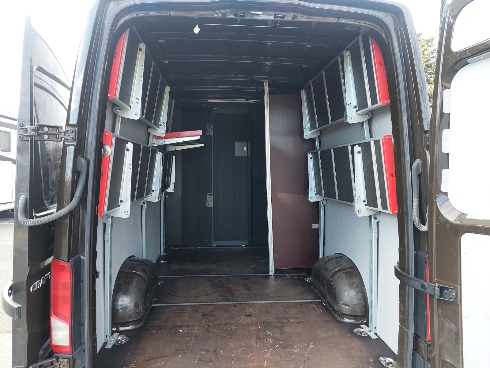 VW Crafter 2, 0TDI 140ps  | Mobile.bg   11