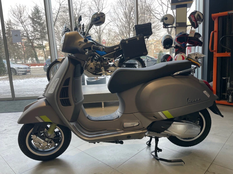 Vespa GTS 300 SUPERTECH, снимка 5 - Мотоциклети и мототехника - 47876822