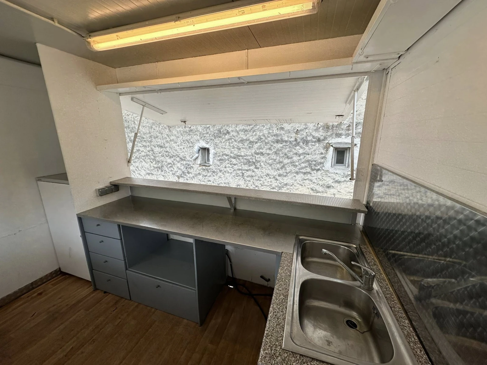 Каравана Други Каравана за бързо хранене - изображение 10