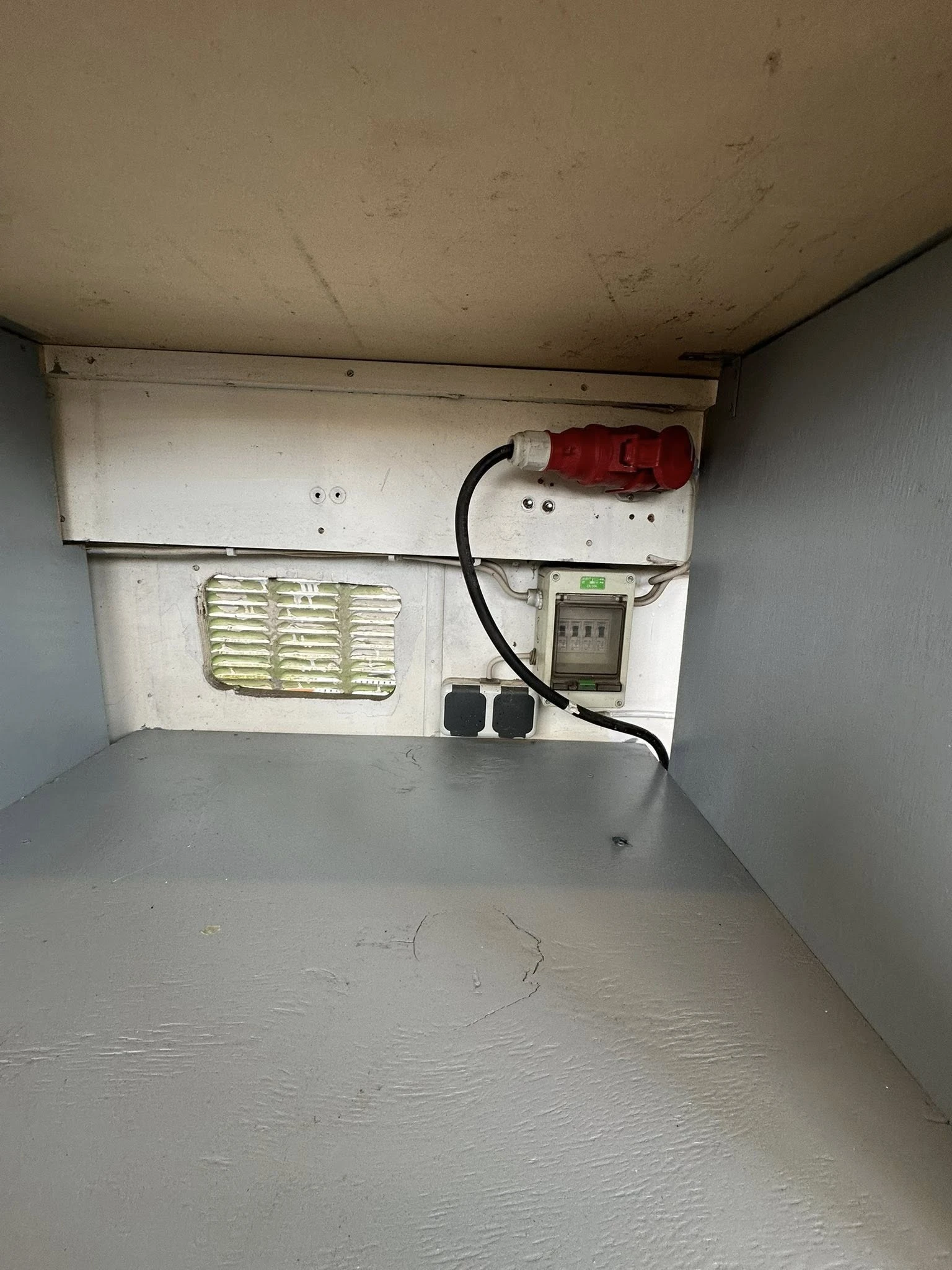 Каравана Други Каравана за бързо хранене - изображение 6