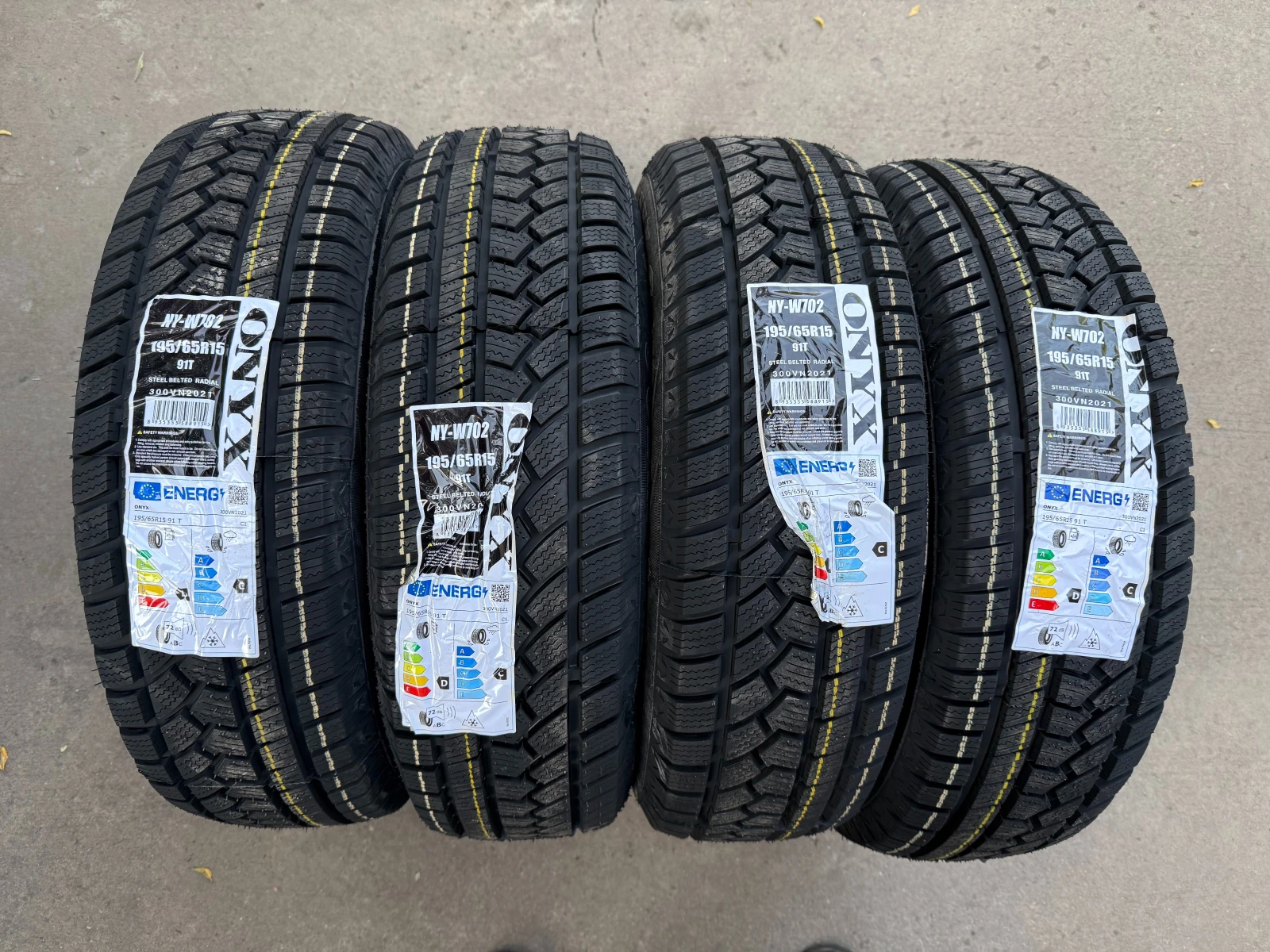 Гуми Зимни 195/65R15