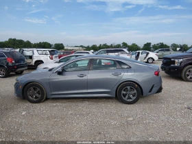 ������ Kia K5