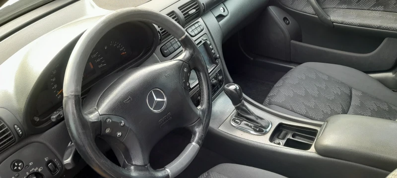 Mercedes-Benz C 200 C, снимка 5 - Автомобили и джипове - 48810632