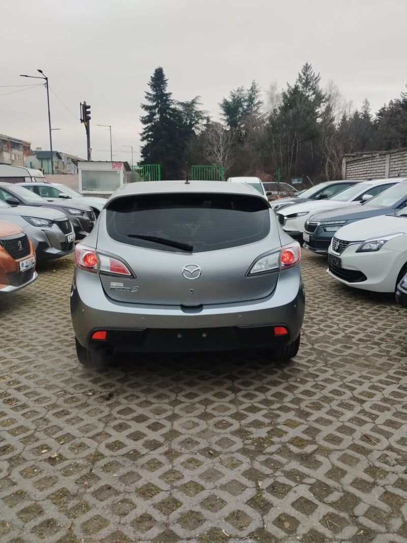 Mazda 3 1.6 бензин комфорт , снимка 4 - Автомобили и джипове - 49279964