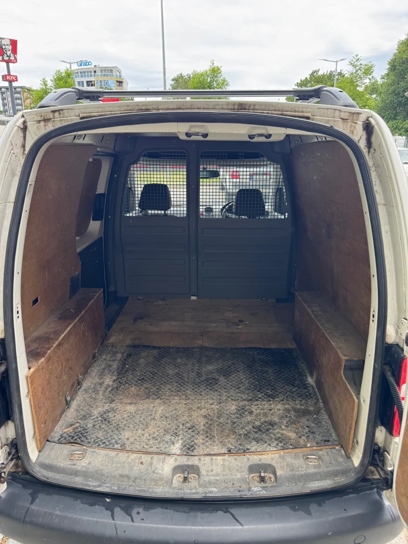 VW Caddy 1.6 TDI, снимка 6 - Автомобили и джипове - 50678800