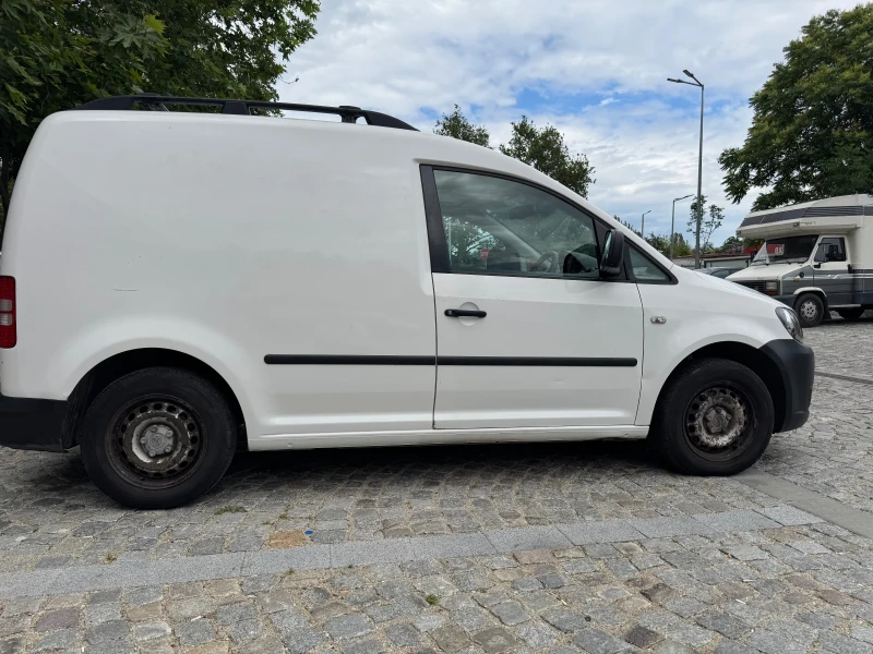 VW Caddy 1.6 TDI, снимка 3 - Автомобили и джипове - 50678800