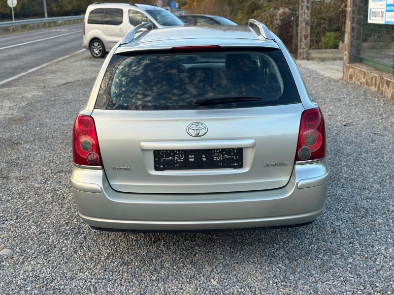 Toyota Avensis 1.8i* FACELiFT* Клима* Оригинал* Топ* , снимка 6 - Автомобили и джипове - 52281332