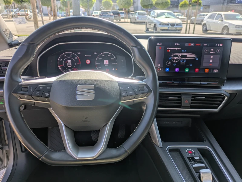 Seat Leon 2.0 TDI Sportstourer, снимка 10 - Автомобили и джипове - 52915600