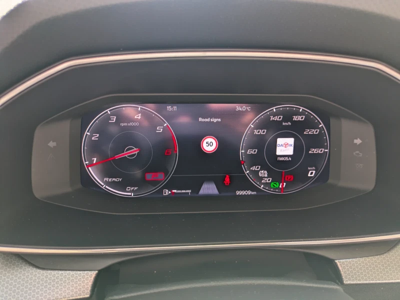 Seat Leon 2.0 TDI Sportstourer, снимка 13 - Автомобили и джипове - 52915600