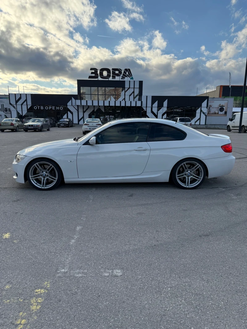 BMW 335 D 286к.с LCI, снимка 4 - Автомобили и джипове - 52938645