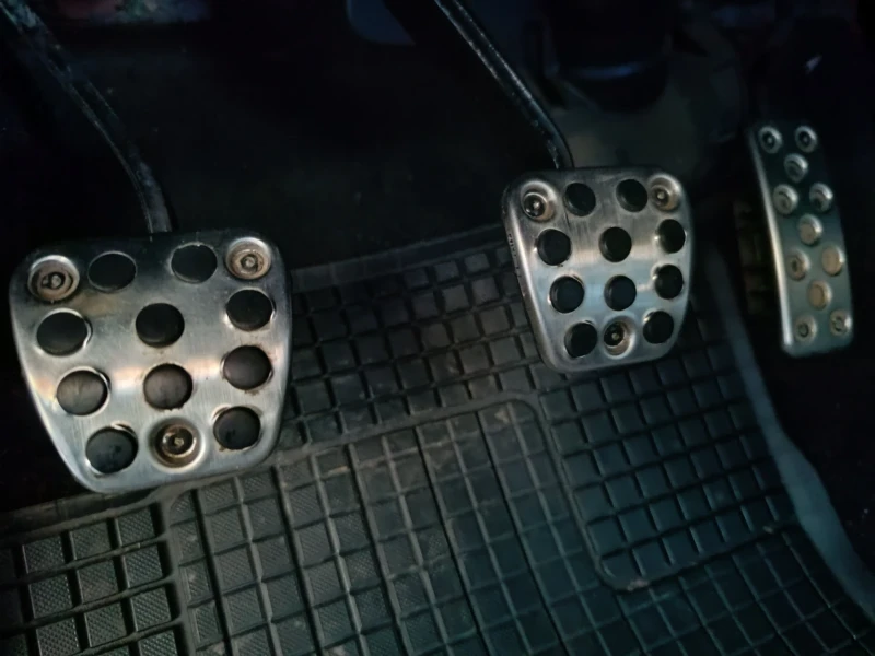 Honda Civic 2.2 dizel, снимка 13 - Автомобили и джипове - 52972587