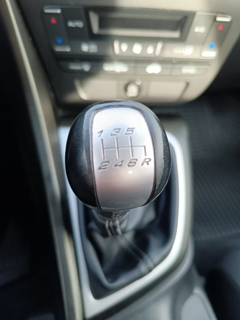 Honda Civic 2.2 dizel, снимка 17 - Автомобили и джипове - 52972587