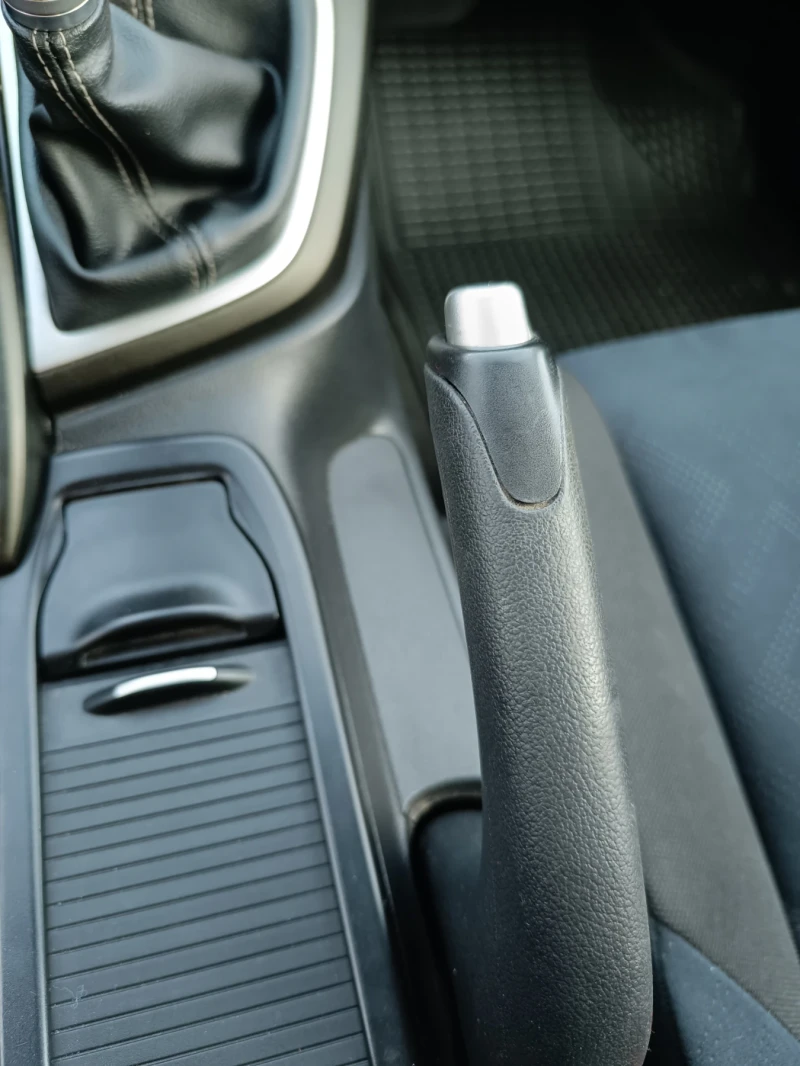 Honda Civic 2.2 dizel, снимка 16 - Автомобили и джипове - 52972587