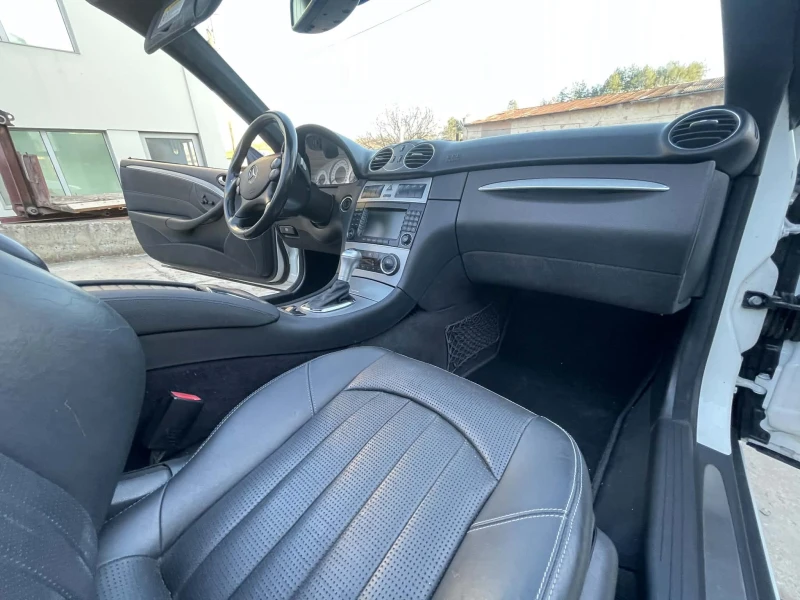 Mercedes-Benz CLK 55 AMG Cabrio White Design Full, снимка 9 - Автомобили и джипове - 53530825