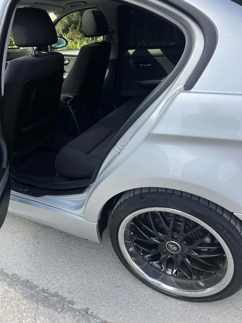 BMW 320, снимка 6 - Автомобили и джипове - 53571044