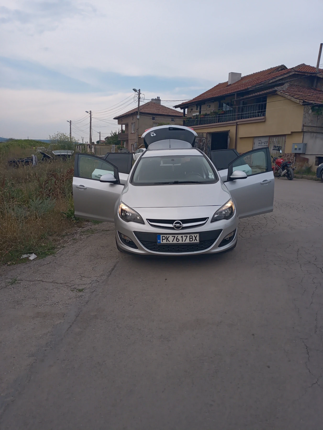 Opel Astra Sports Tourer 1.7cdti  - изображение 2