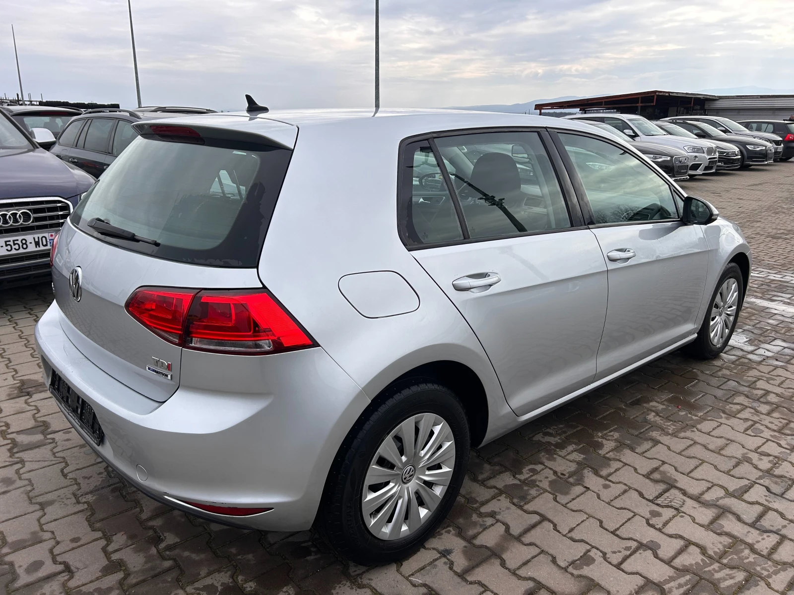 VW Golf 1.6TDI NAVI EURO 6 - изображение 6