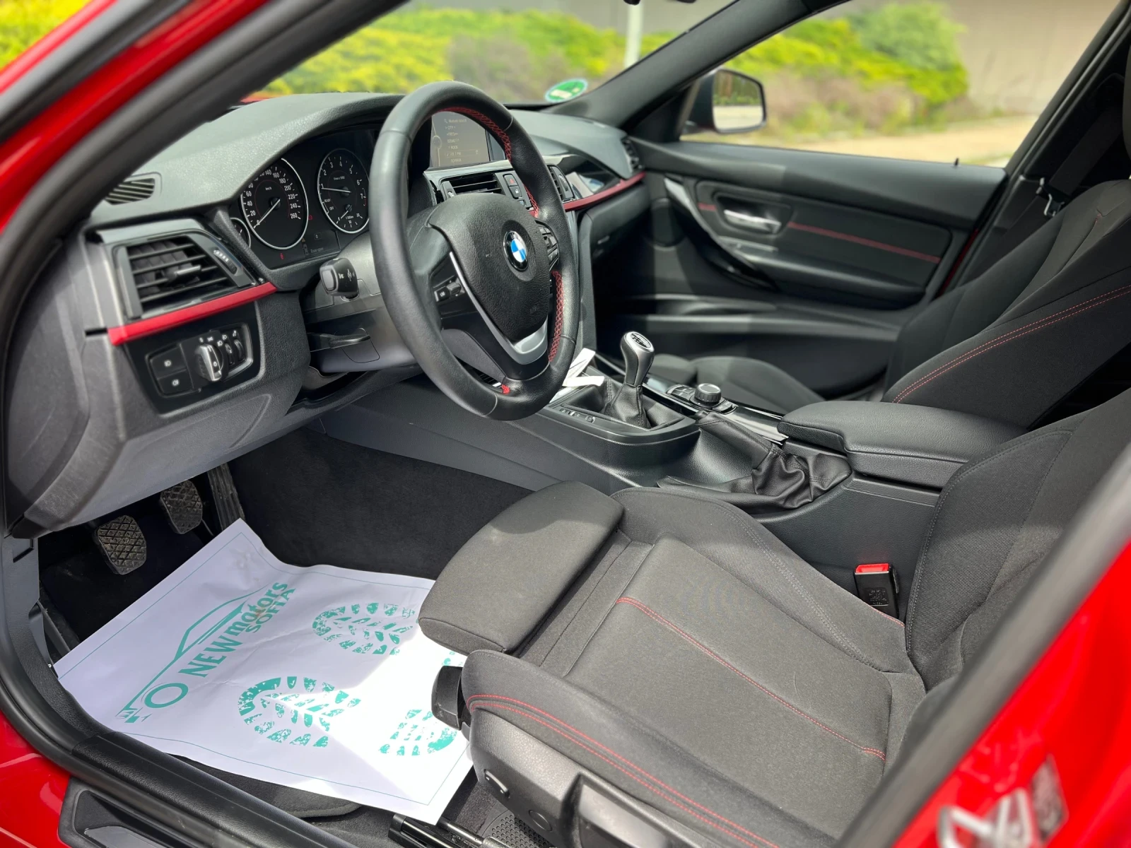 BMW 320 IX-Sport edition-лизинг през Уникредит по 365лв - изображение 9