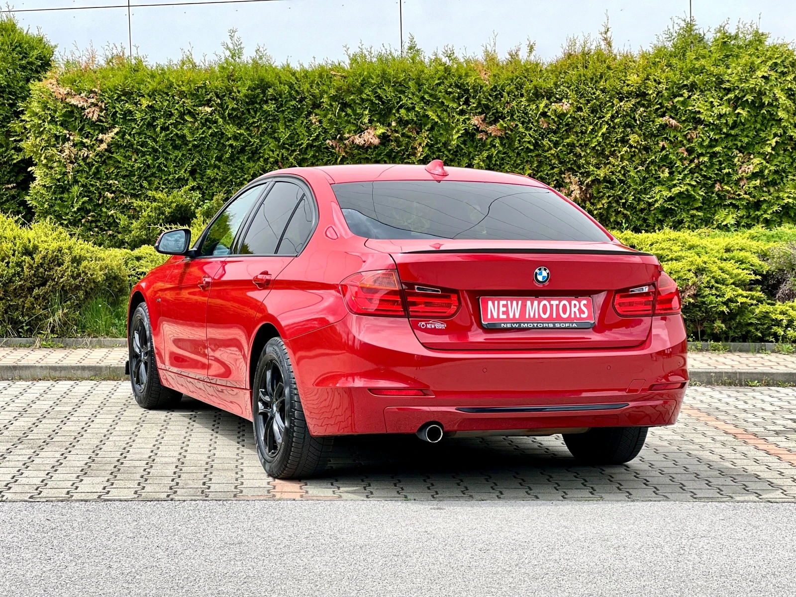 BMW 320 IX-Sport edition-лизинг през Уникредит по 365лв - изображение 6