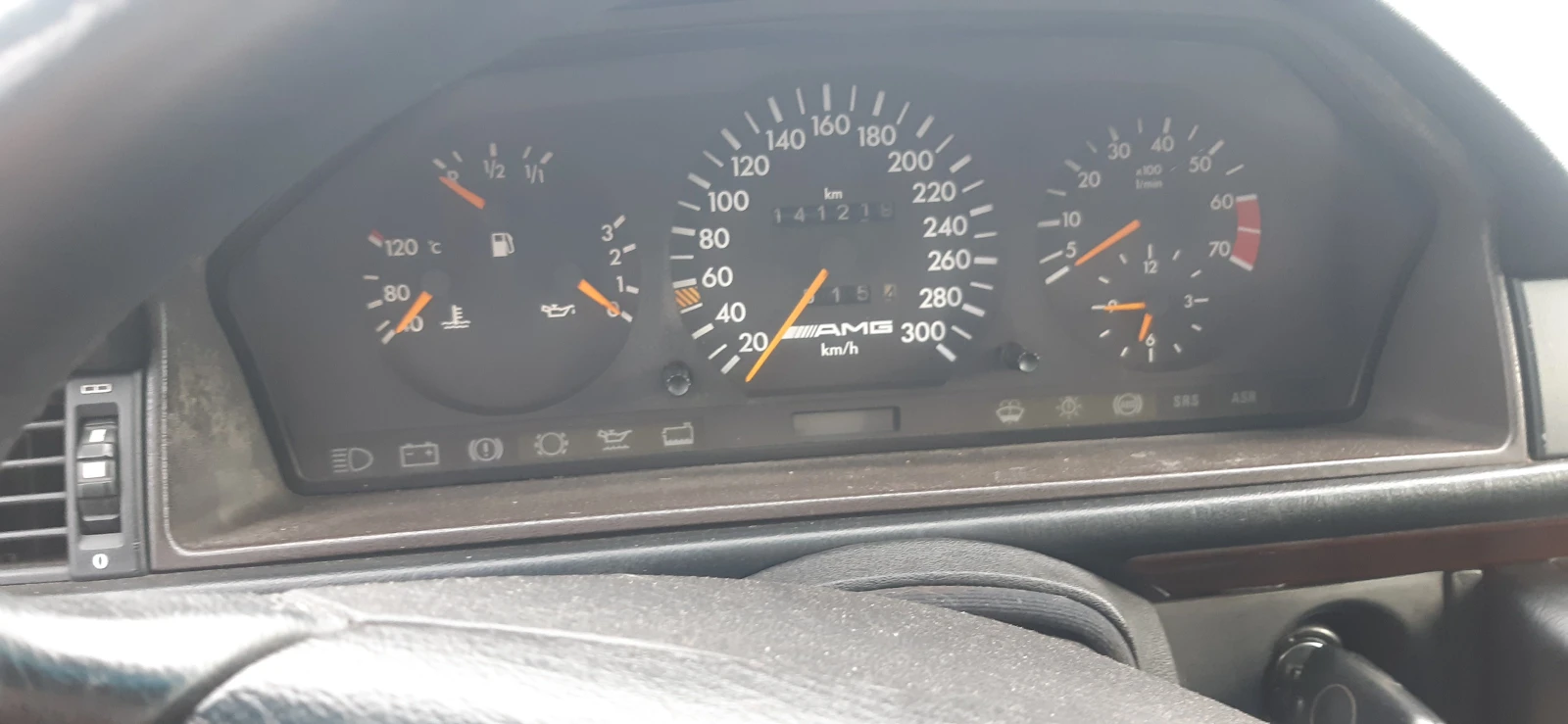 Mercedes-Benz E 500 Чочоне - изображение 4