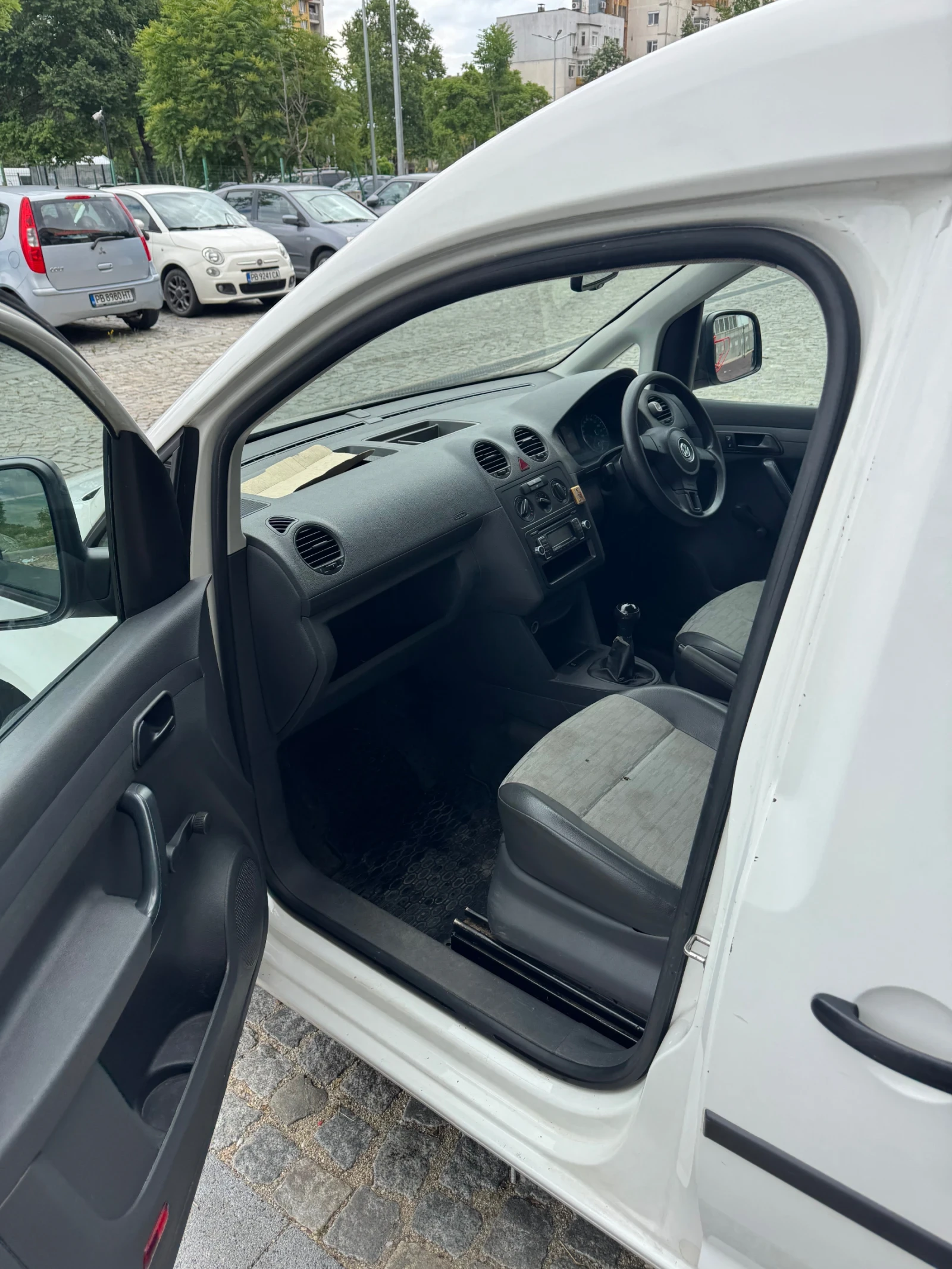 VW Caddy 1.6 TDI - изображение 9