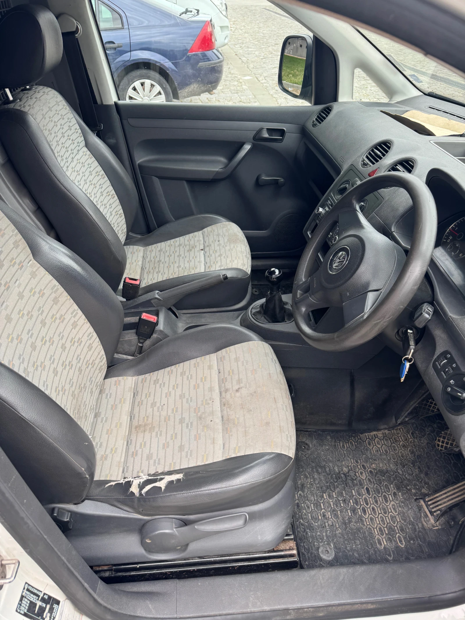 VW Caddy 1.6 TDI - изображение 10