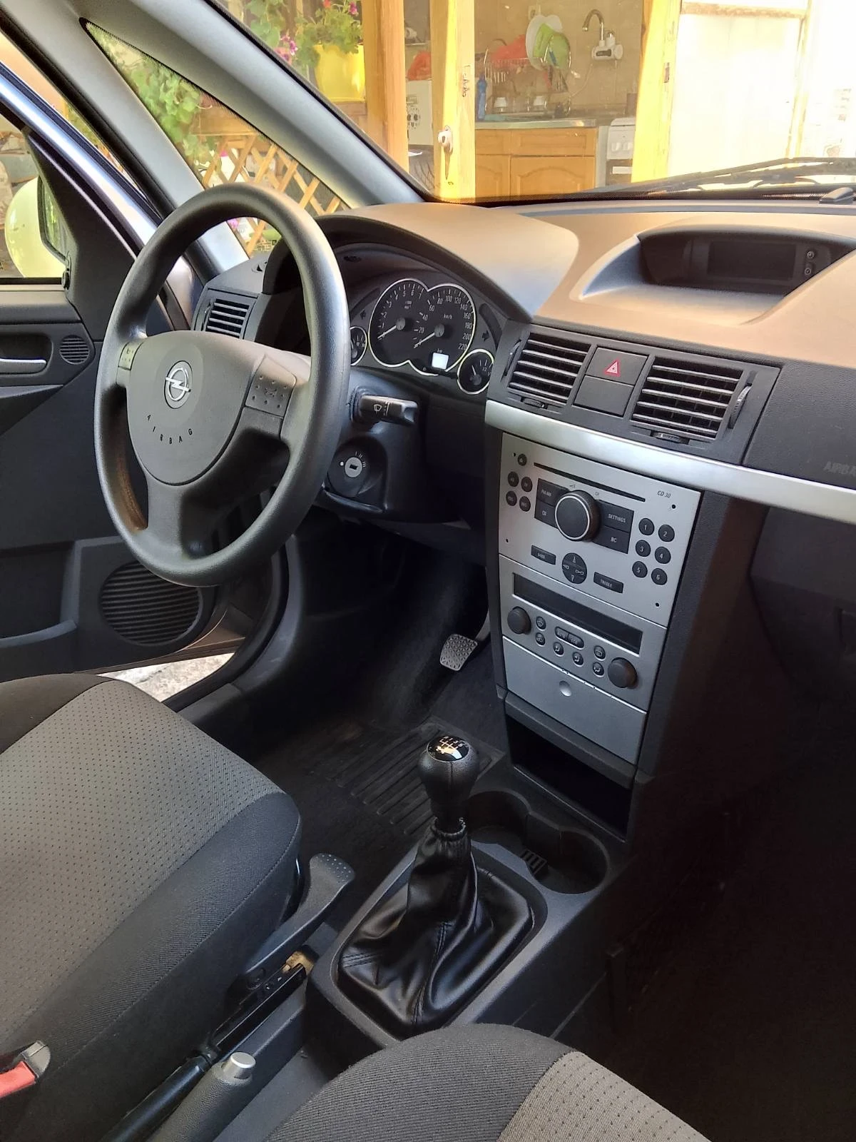 Opel Meriva 1.4 - изображение 8