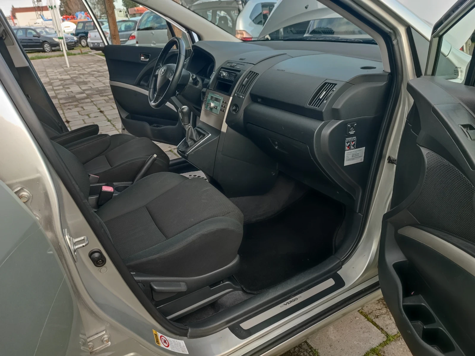 Toyota Corolla verso 1.8 VVT-I 129K. 7MESTA | Mobile.bg   13