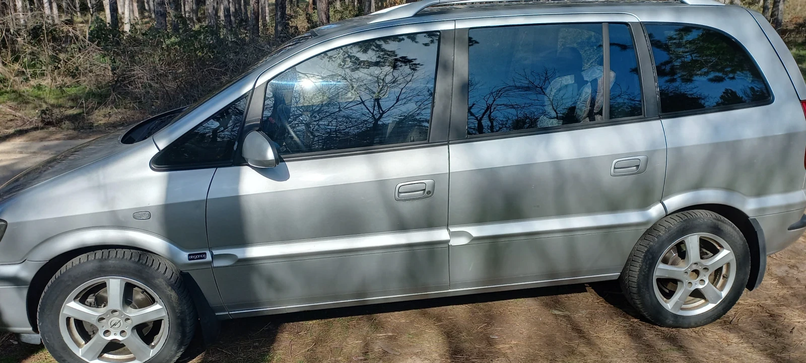 Opel Zafira, снимка 4 - Автомобили и джипове - 53903791