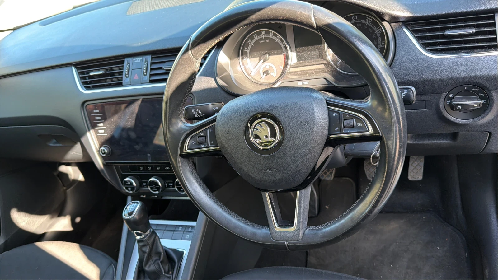 Skoda Octavia 1.6tdi , снимка 7 - Автомобили и джипове - 54417318