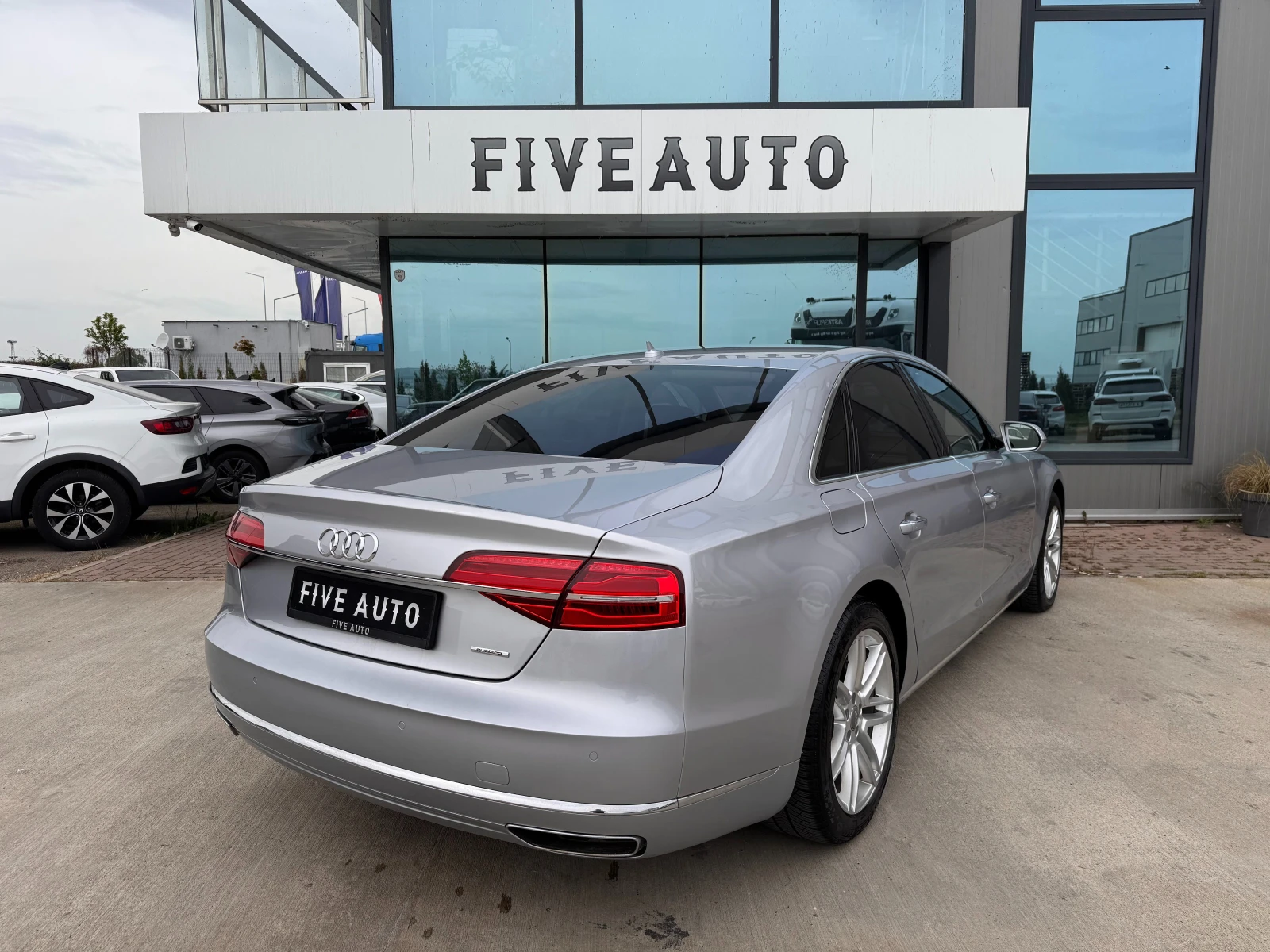 Audi A8 / Facelift / Matrix / 360 / Bose / HUD / , снимка 7 - Автомобили и джипове - 54477505