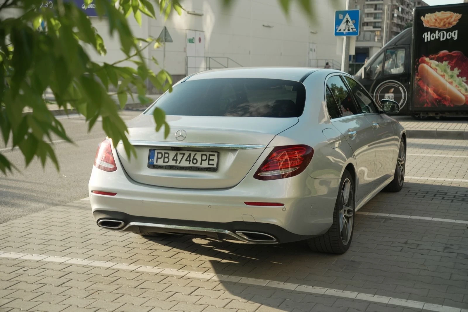 Mercedes-Benz E 350 d AMG Line Обдухване Масаж, снимка 7 - Автомобили и джипове - 54719806