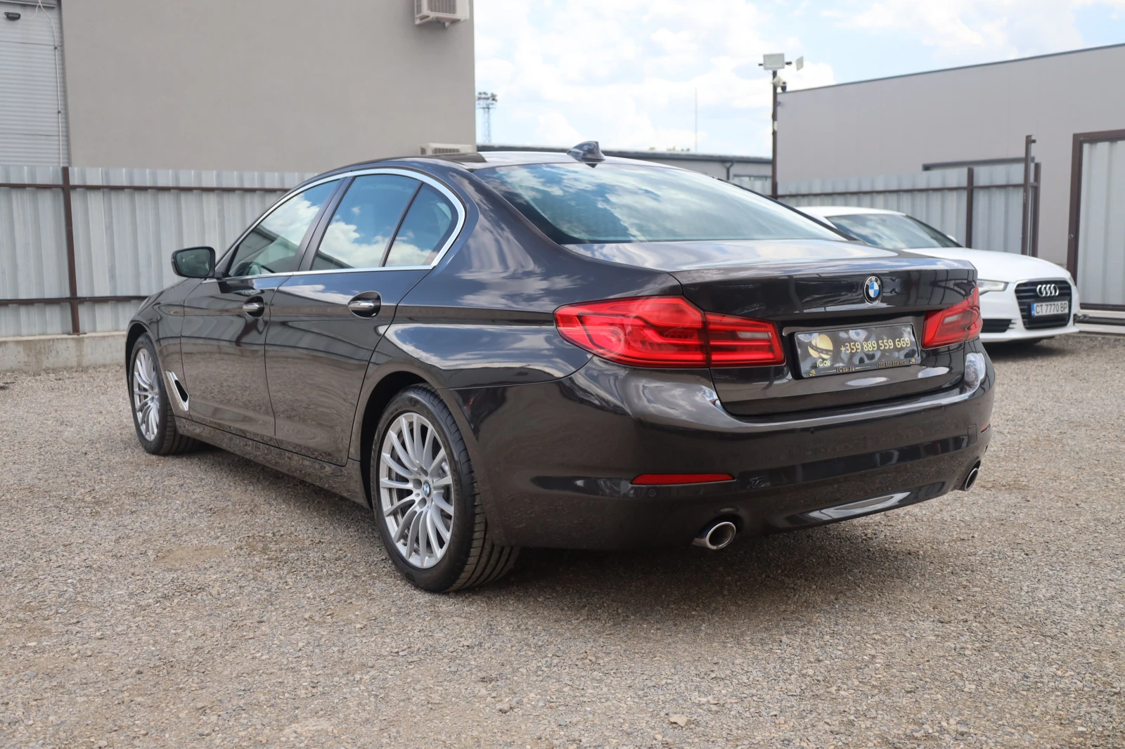 BMW 530 d xDrive KeyGO MASSAGE HuD SitzKlima AdaptiveLED, снимка 6 - Автомобили и джипове - 54822542