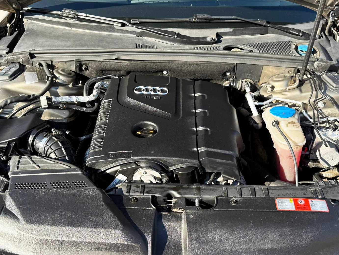 Audi A4 B8 8K 1.8 TFSI Multitronic, снимка 3 - Автомобили и джипове - 54887239