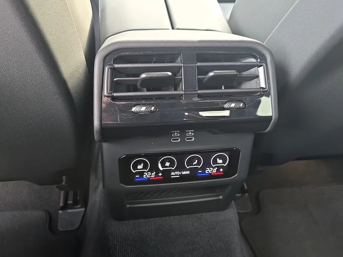 BMW i5 M60/601HP/xDRIVE/SPORT-PRO/360/B&O/PANO/HUD/487z, снимка 14 - Автомобили и джипове - 54915037