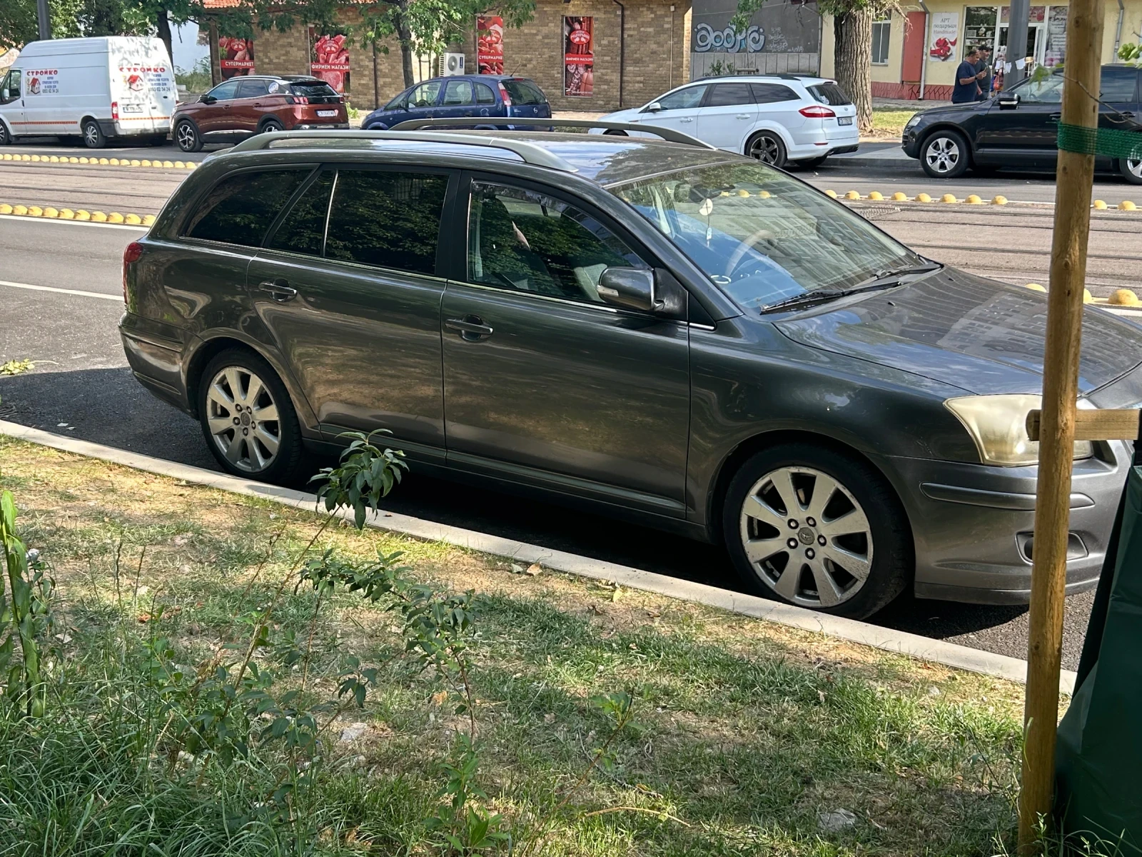 Toyota Avensis, снимка 3 - Автомобили и джипове - 55316725