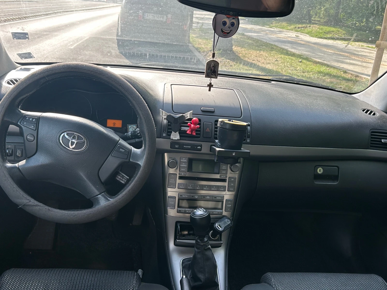 Toyota Avensis, снимка 10 - Автомобили и джипове - 55316725