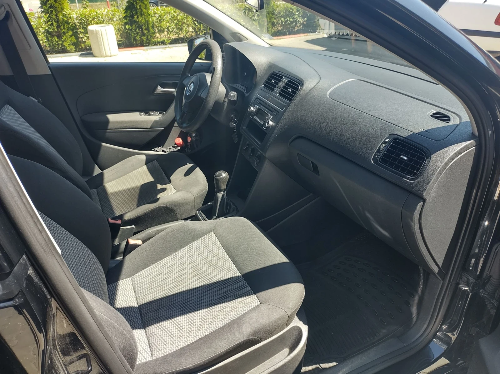 VW Polo Fly 1.2, снимка 11 - Автомобили и джипове - 55676114