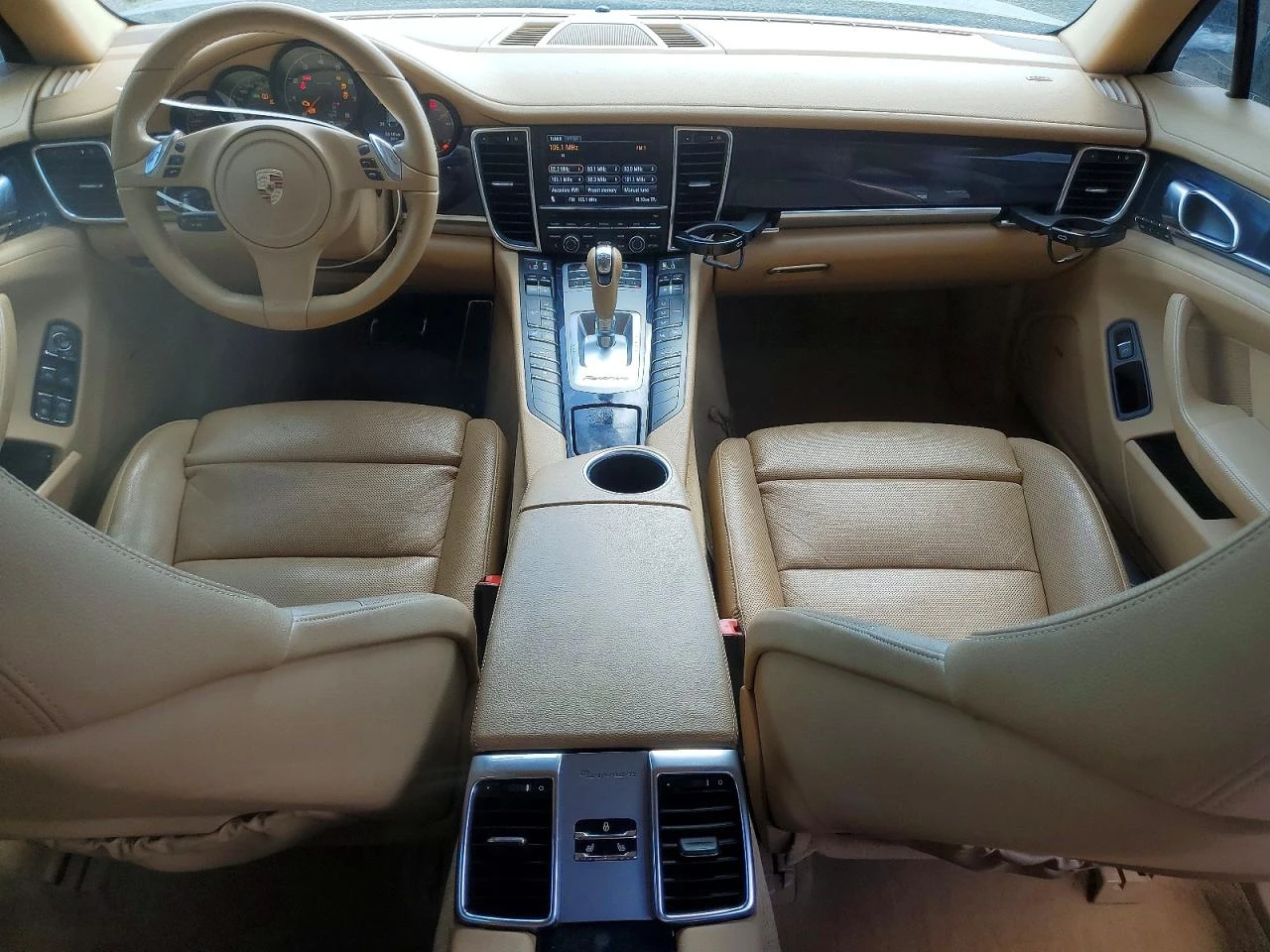 Porsche Panamera, снимка 8 - Автомобили и джипове - 55755540