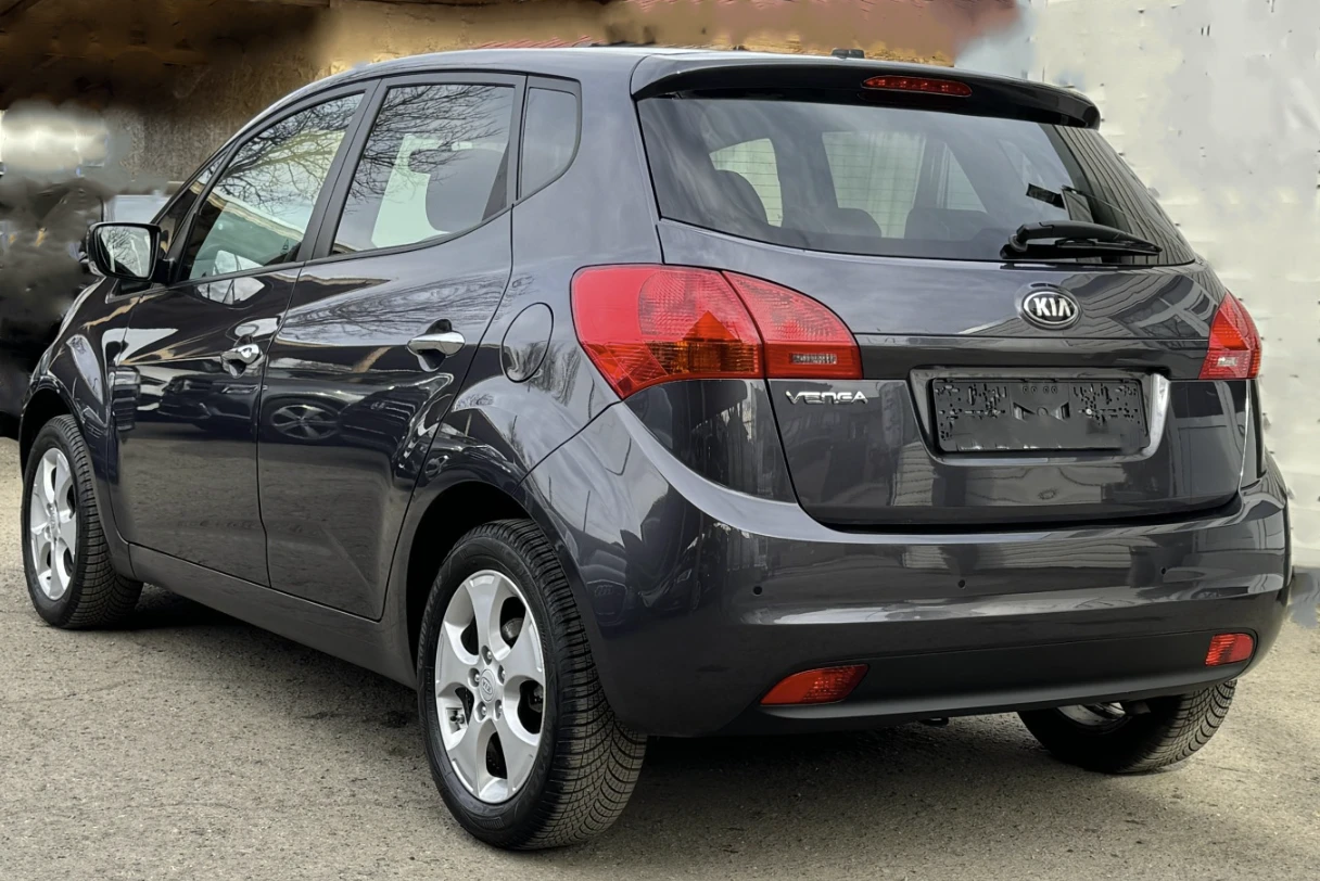 Kia Venga 1.6 16V 125hp, снимка 2 - Автомобили и джипове - 55996590