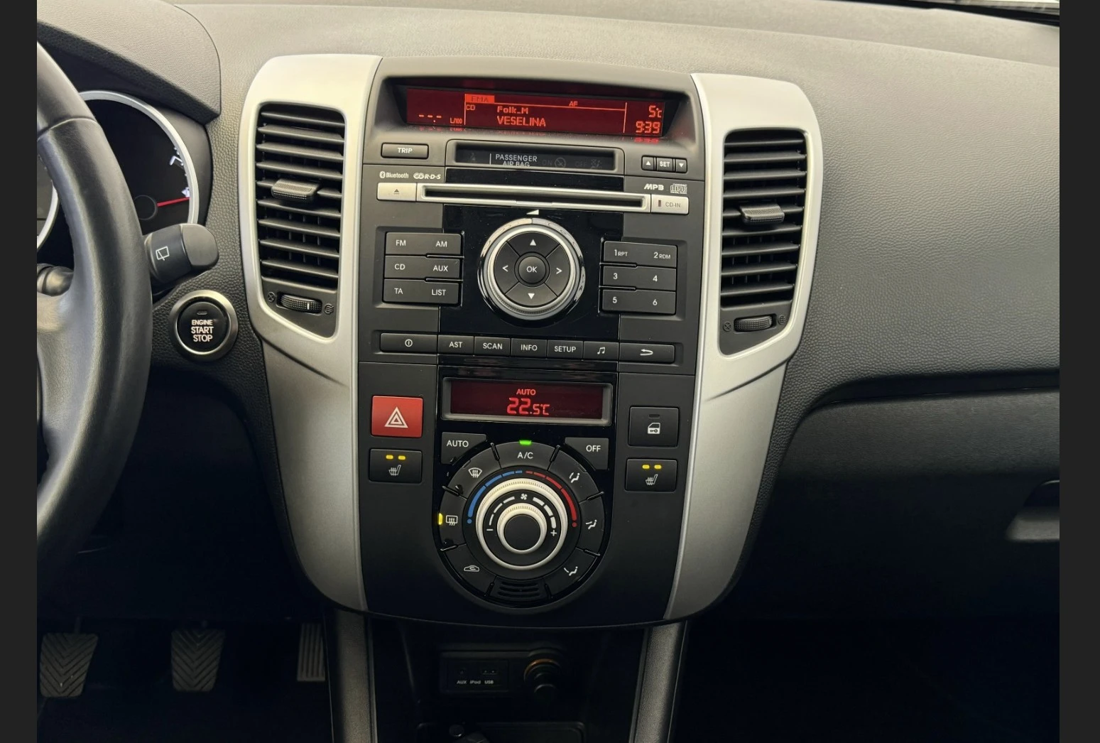 Kia Venga 1.6 16V 125hp, снимка 7 - Автомобили и джипове - 55996590