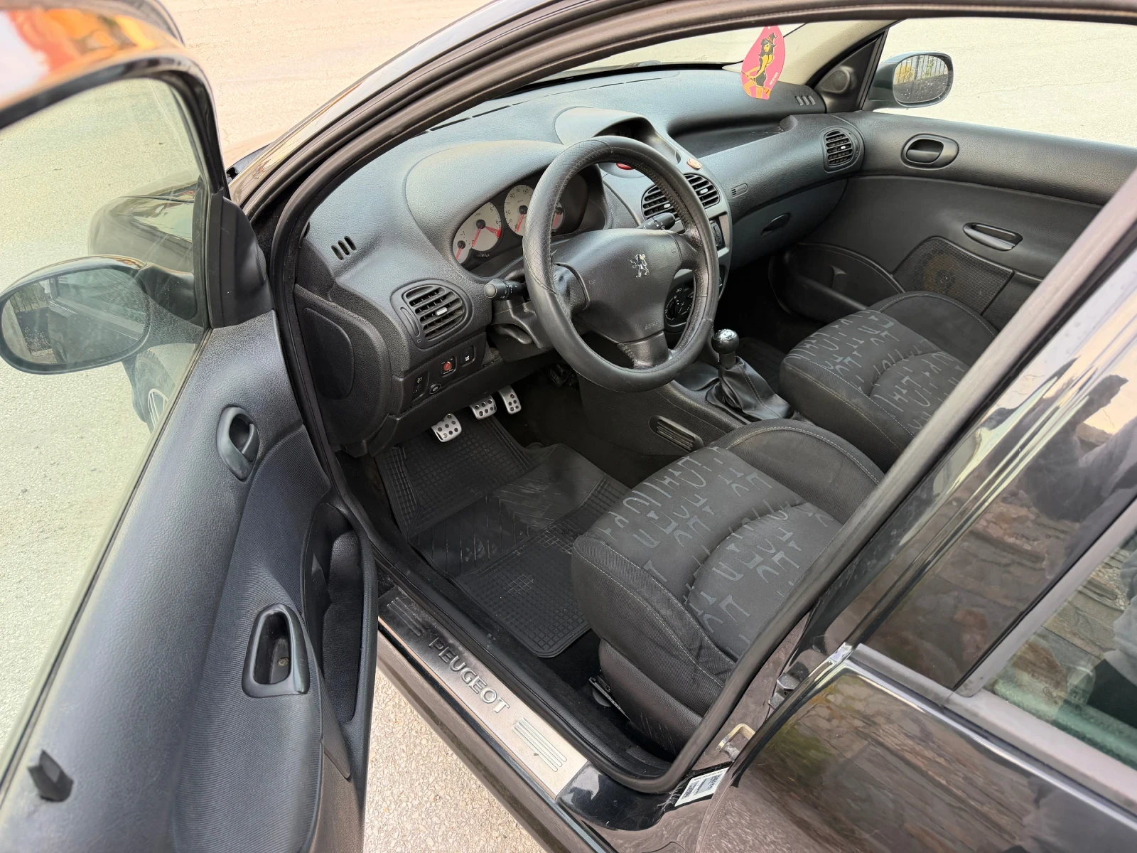 Peugeot 206, снимка 7 - Автомобили и джипове - 56584017