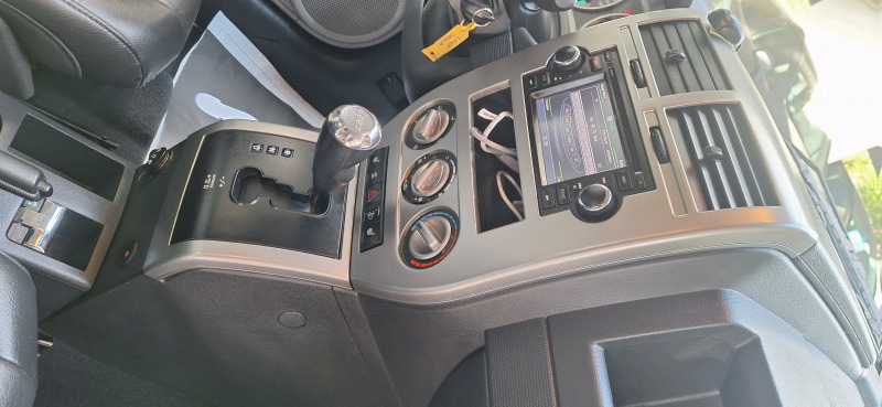 Jeep Compass 2.4 Automat Full Xenon Navi Kamera  , снимка 9 - Автомобили и джипове - 45287861