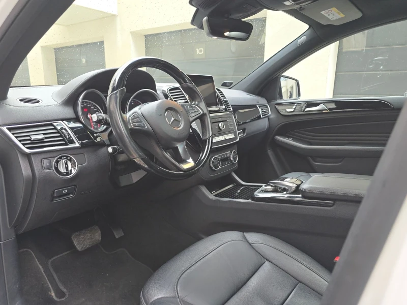 Mercedes-Benz GLE 350 MERCEDES GLE350d AMG Line* 360* PANORAMA* ASSISTAN, снимка 16 - Автомобили и джипове - 47538181