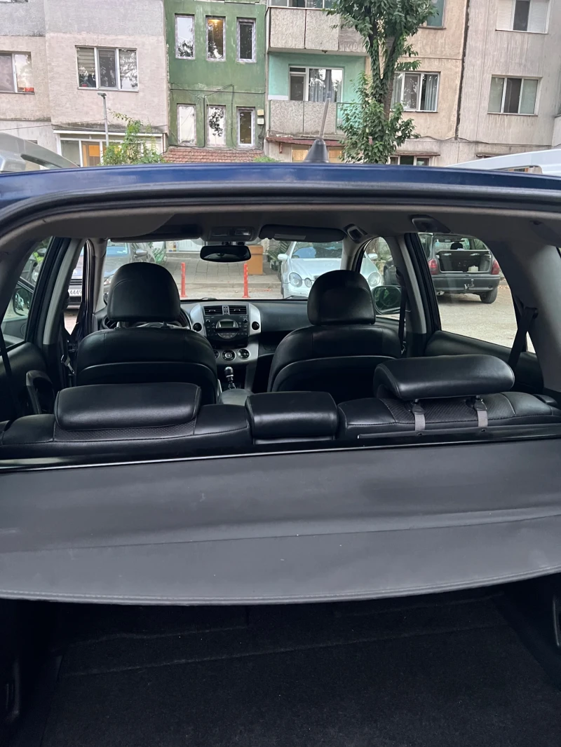 Toyota Rav4, снимка 6 - Автомобили и джипове - 52336561