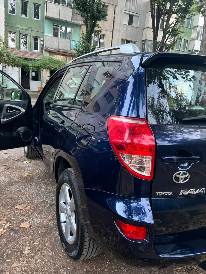 Toyota Rav4, снимка 7 - Автомобили и джипове - 52336561