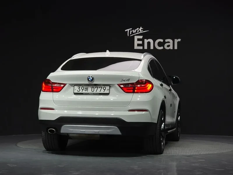 BMW X4, снимка 4 - Автомобили и джипове - 54605302